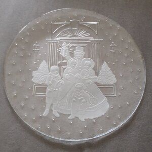 Embossed frosted glass Christmas plate EUC